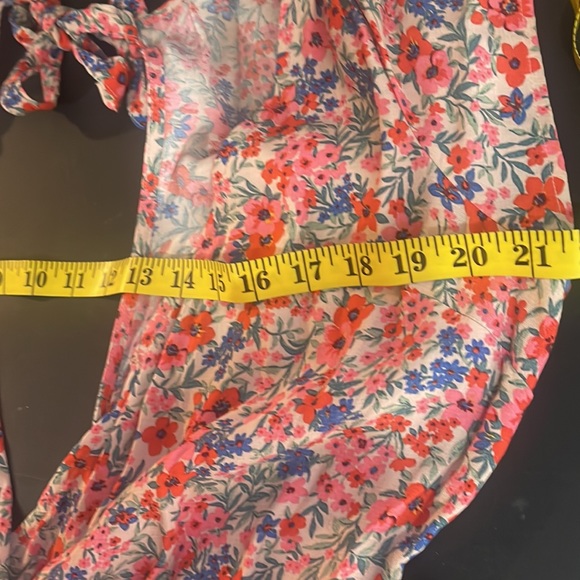 American Eagle floral jumper,shorts, V neck, Pink, Blue,White, bow tie,Medium - Picture 5 of 13